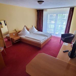 Deluxe Zimmer mit Kingsize-Bett